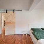 شقة Lepold's Balkenzauber - Zentral, Familienfreundlich Mit Kamin Und Weinbergblick *