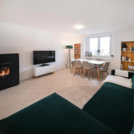 Lepold's Balkenzauber - Zentral, Mit Kamin Und Weinbergblick, Fuer 6 Personen, Familienfreundlich *