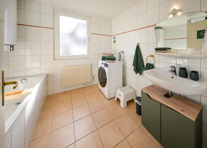 Lepold's Balkenzauber - Zentral, Mit Kamin Und Weinbergblick, Fuer 6 Personen, Familienfreundlich